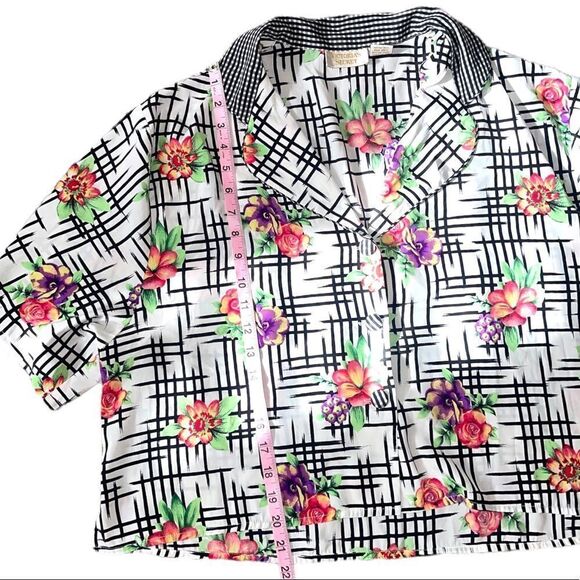 Vintage 1980’s Victoria's Secret Gold Label Floral & Abstract Button Down Shirt - Picture 10 of 11